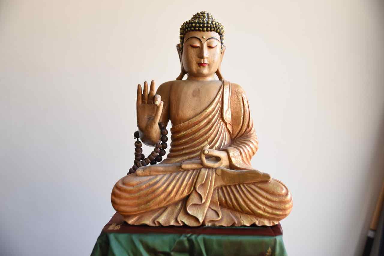 Vajrasana position du diamant et geste de l'argumentation