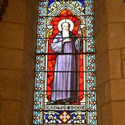 Vitrail droit du choeur : St Hugues de Semur
